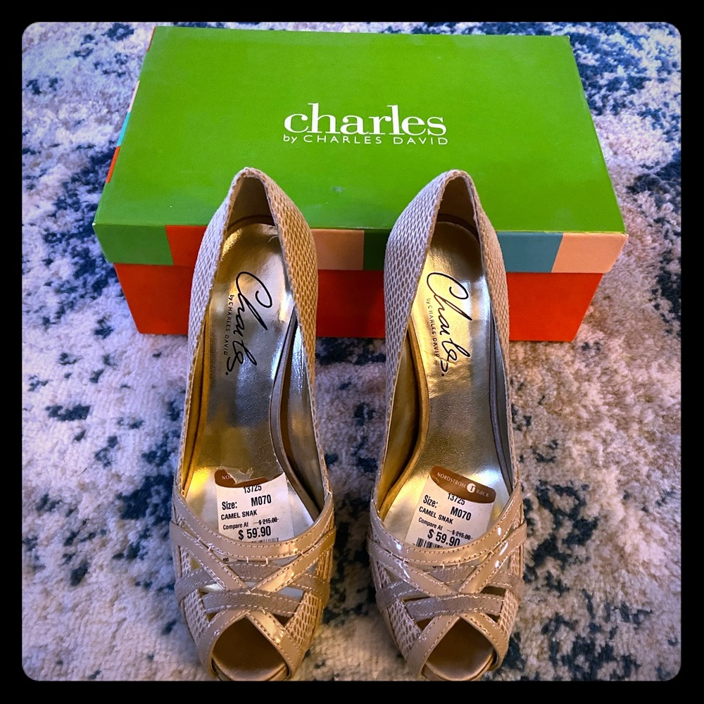 Camel snakeskin platform heel